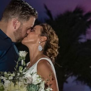 Meet your Posher, Lara